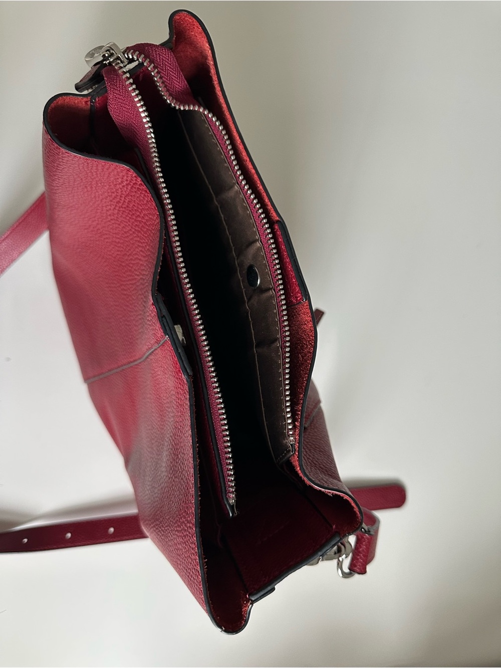 S-Zone Genuine Pebbled Leather Crossbody Bag Red Silver Hardware Zipper Closure - Picture 9 of 16